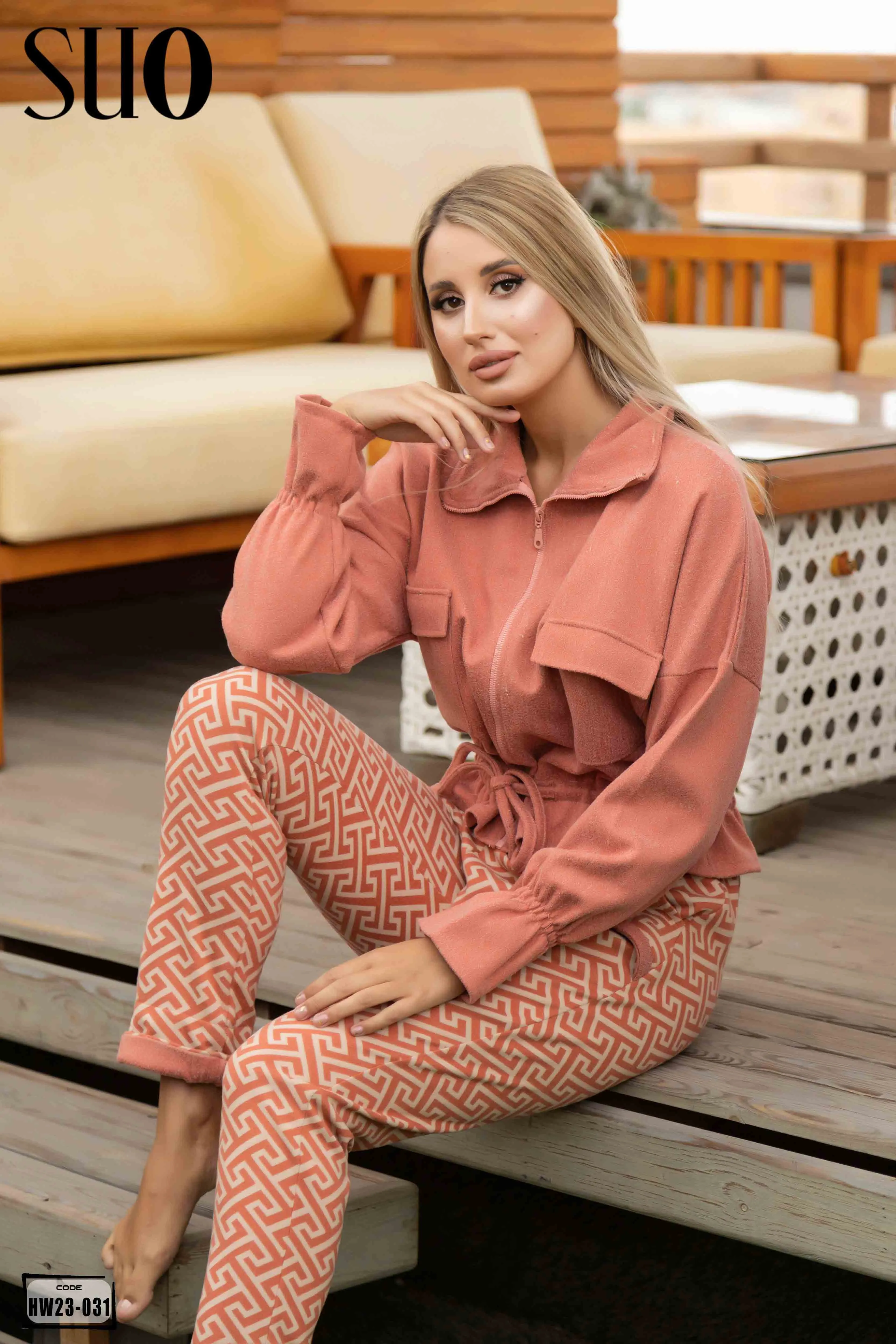 Catchy 2 Pieces Set
