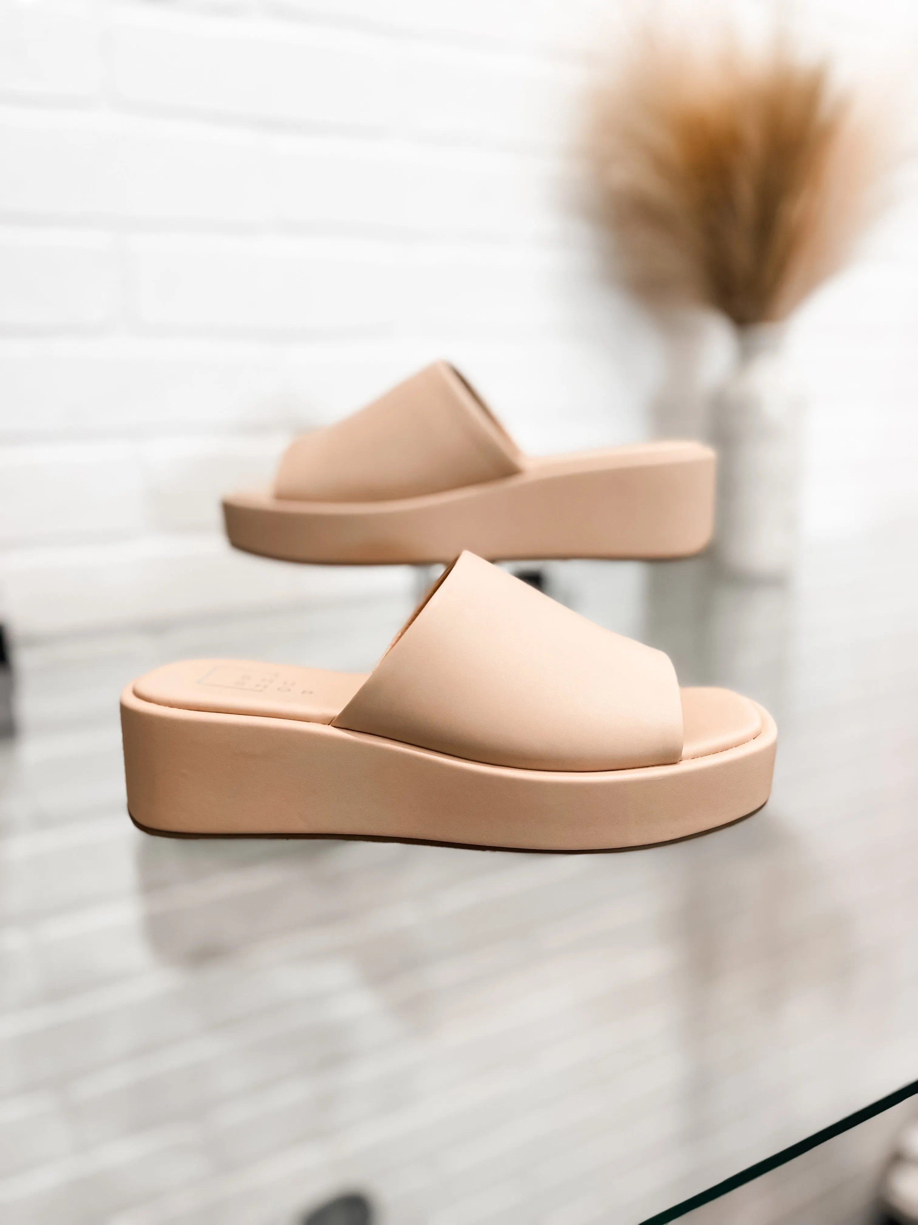 Shu Shop Lourdes - Nude